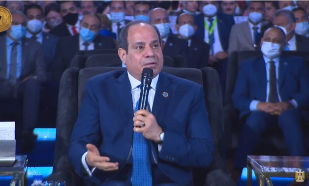 الرئيس السيسى: "هنفضل نشتغل حتى نقضى على الفقر فى مصر" 