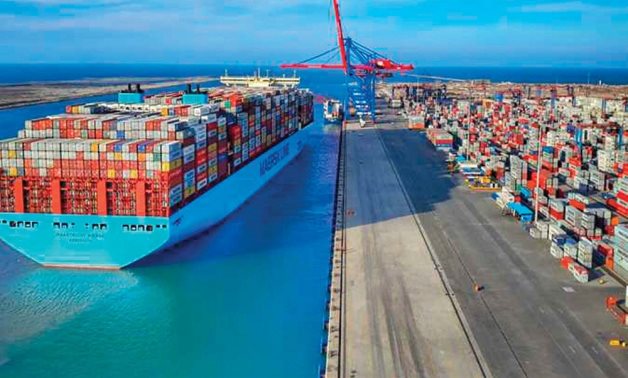 رئيس اقتصادية قناة السويس: تنفيذ أعمال تطوير ميناء العين السخنة خلال عامين