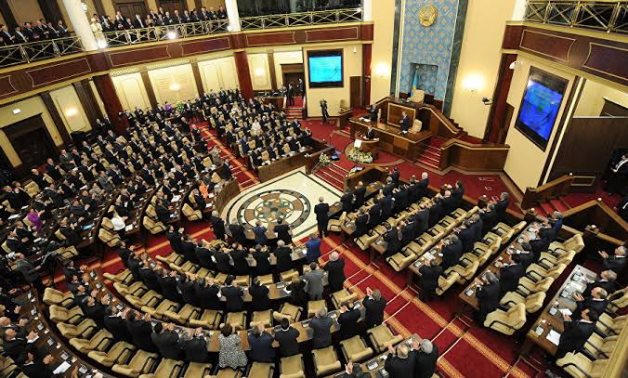 كازاخستان تسحب من البرلمان مشروع قانون للتعاون مع الإمارات فى مجال الطاقة