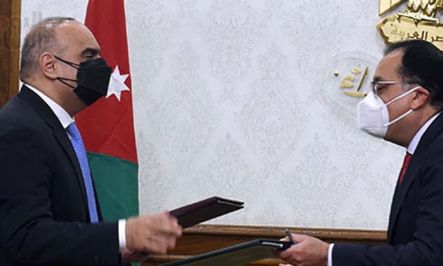 رئيس وزراء الأردن يؤكد على دعم مصر الكامل لحقوقها فى مياه النيل 