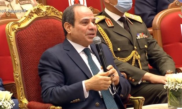 الرئيس السيسى: ضباط الجيش والشرطة حالة محتملة للشهادة 