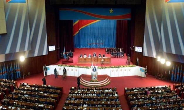 بسبب ارتفاع الأسعار.. البرلمان الكونغولى يعزل وزير الاقتصاد