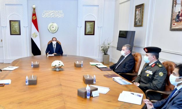 الرئيس السيسى يوجه بإعداد تقييم دقيق لتجربة زراعة القطن قصير التيلة فى مصر