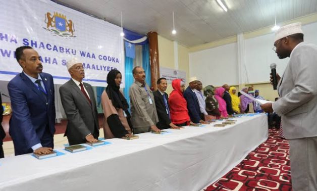 نواب البرلمان الصومالى الجديد يؤدون اليمين الدستورية