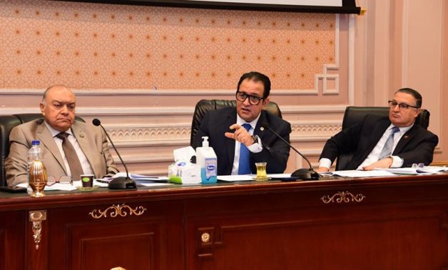 نقل البرلمان ترجيء الموافقة على اتفاقية تطوير خط شكة حديد ابو قير بالاسكندرية 
