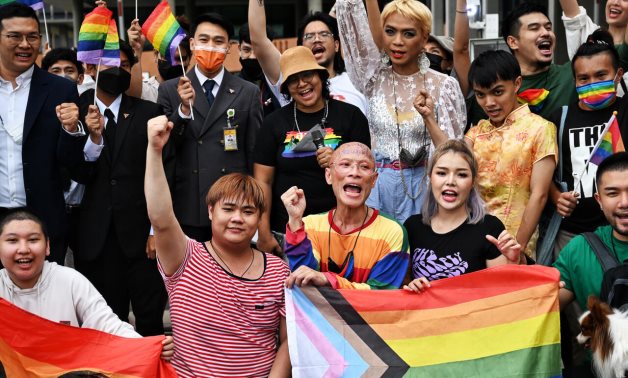 لأول مرة .. برلمان تايلاند يوافق مبدئيا على زواج المثليين
