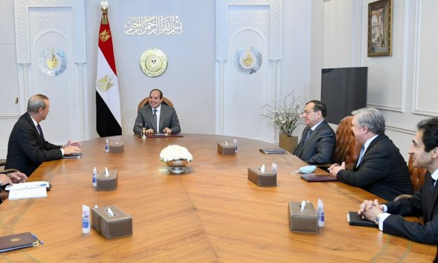 الرئيس السيسى يؤكد دعم الدولة الكامل لأنشطة شركة شيفرون الأمريكية فى مصر