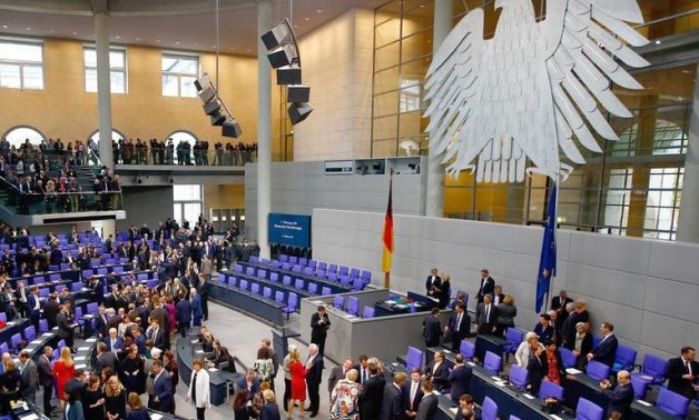 البرلمان الألماني يرفع علم قوس قزح لأول مرة