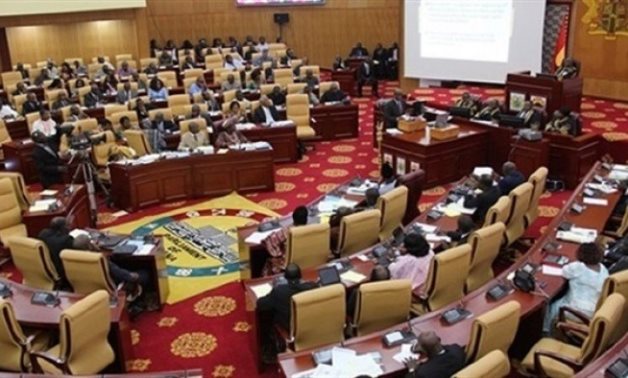 برلمان سيريلانكا يعلن مد فترة الطوارئ بالبلاد   