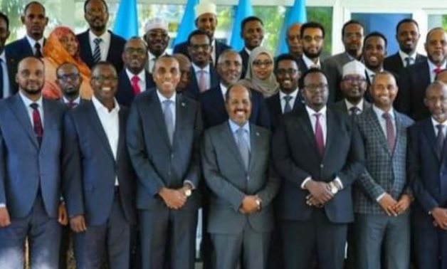 عقب منح البرلمان الثقة للحكومة .. قذائف هاون تستهدف القصر الرئاسي في الصومال