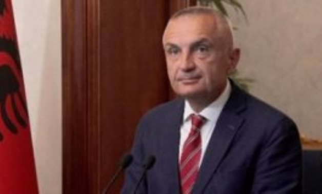 ألبانيا تفتح تحقيقًا في قضايا فساد ضد رئيسها السابق