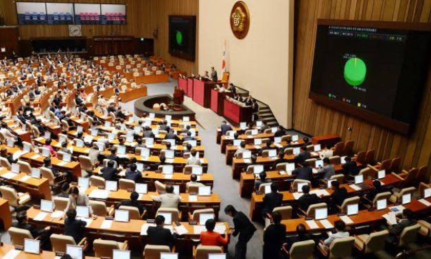 برلمان كوريا الجنوبية يبدأ تشكيل لجنة خاصة لإجراء تعديلات دستورية وانتخابية بالبلاد
