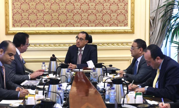 رئيس الوزراء يستعرض مع وزير الصحة خطة تنفيذ الإستراتيجية القومية لتنمية الأسرة المصرية