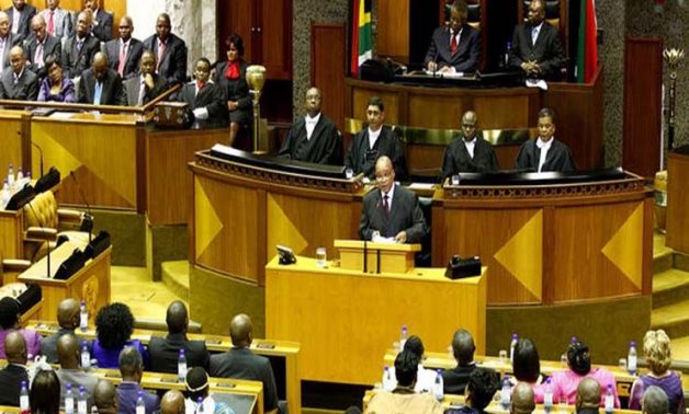 رئيسة برلمان جنوب إفريقيا تستقيل بعد تهم فساد