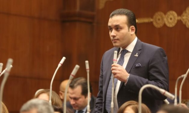 النائب عمرو فهمي: قرارات الرئيس تساهم فى تخفيف الأعباء المعيشية فى ظل التحديات الاقتصادية الصعبة 