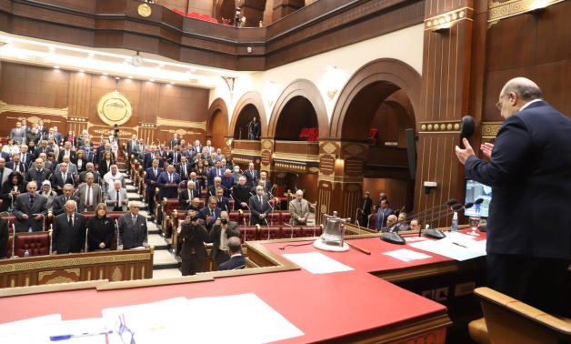 أعضاء مجلس الشيوخ يقفون دقيقة حدادًا على روح النائب مصطفى كامل