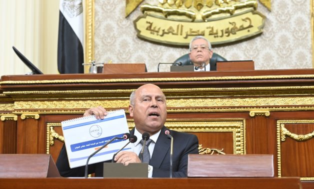 وزير النقل يكشف لـ"النواب" عن صفقة قطارات تخدم أهالى الصعيد