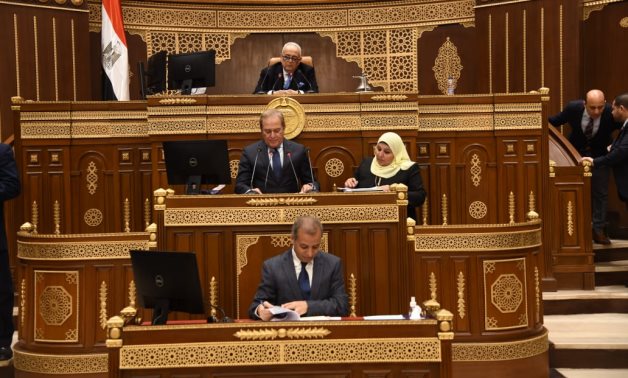 نواب الشيوخ ينعون شريف إسماعيل بالجلسة العامة: خدم مصر فى أحلك الظروف