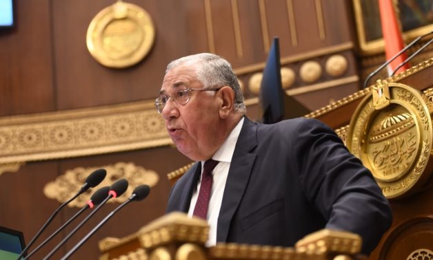 وزير الزراعة لـ"الشيوخ": مصر الدولة الوحيدة التى تستصلح الصحراء وتحولها لزراعة