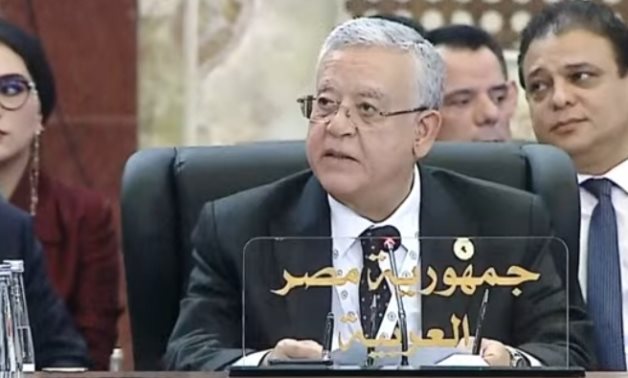رئيس مجلس النواب: مصر ترفض  التدخلات الخارجية في الشأن العراقي الداعية  لإذكاء النعرات الطائفية.