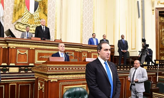 رئيس "النواب" يعلن خلو مقعد النائب الراحل أحمد حتة.. والمجلس يقف دقيقة حدادًا
