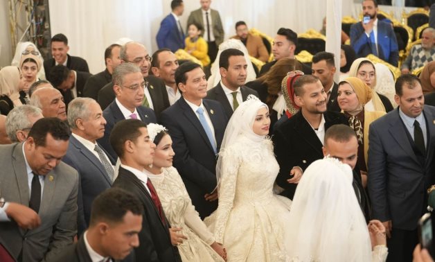 حماة الوطن يختتم زيارته لمحافظة الفيوم بإقامة عرس جماعي وتقديم هدية الرئيس لـ 32 عريس وعروسة