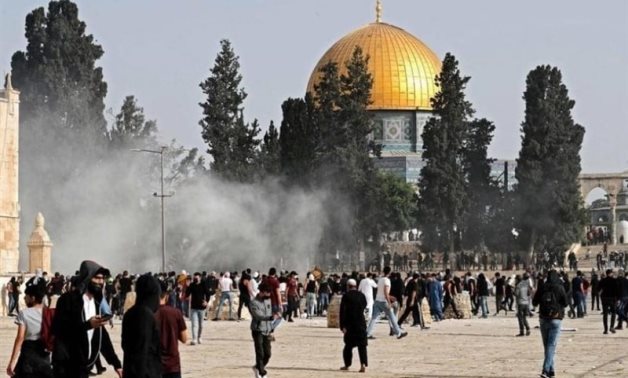 "الجيل" يدين الاعتداءات الإسرائيلية على المصلين في المسجد الأقصى