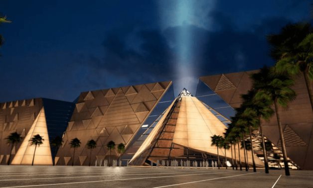 بعد شائعات تأثره بالأمطار.. جولة لوزير السياحة والآثار بالمتحف المصرى الكبير