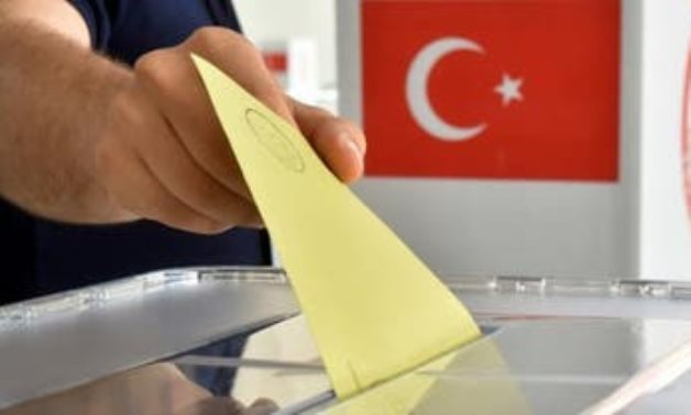 العليا للانتخابات التركية تحظر بيع المشروبات الكحولية يوم الانتخابات الرئاسية