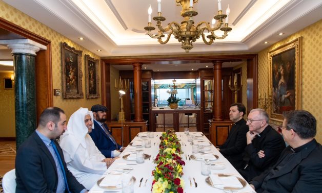 الأمين العام لرابطة العالم الإسلامي يلتقي رئيس وزراء الفاتيكان