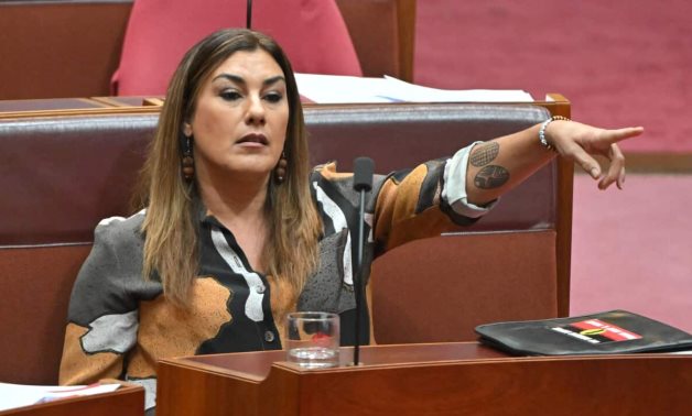 برلمانية أسترالية تعلن "باكية" تعرضها للتحرش من سناتور بحزب المحافظين