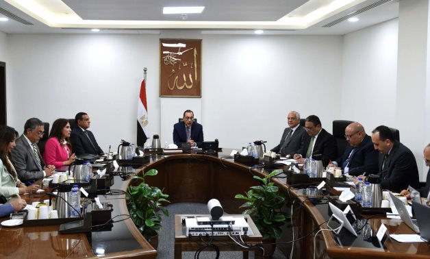 رئيس الوزراء يتابع مخططات المنطقة الاستثمارية بـ"أبو رواش" فى الجيزة