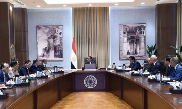 انتخابات الرئاسة.. رئيس الوزراء: ملتزمون بمعاونة الهيئة الوطنية للانتخابات فى كل ما تريده لخروج الانتخابات على الوجه الأمثل.. ويؤكد: اتخاذ كل الإجراءات اللوجستية والتنظيمية لتيسير عملية التصويت.. فيديو