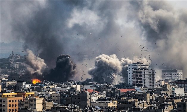 عائلات "فلسطينية - بريطانية" تطالب حكومة لندن بوقف إطلاق النار فى غزة