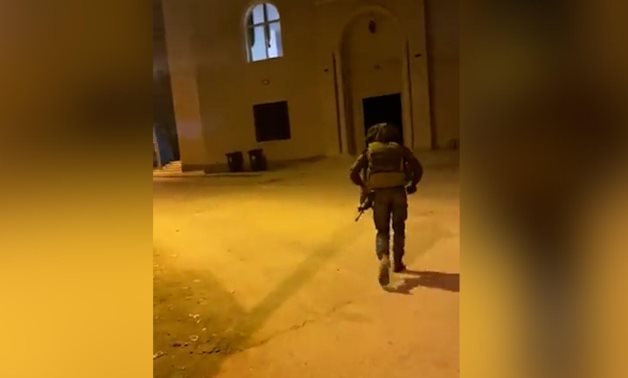 الجيش الإسرائيلي يعترف بإلقاء جندي لقنبلة يدوية داخل مسجد في الضفة الغربية أثناء رفع أذان الفجر
