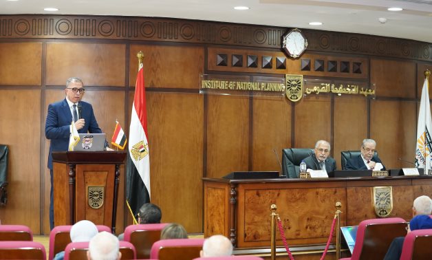 "التخطيط القومى" يعقد ورشة عمل حول "المخاطر العالمية والإقليمية وانعكاساتها على التنمية فى مصر"