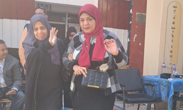 سيدات مصر تسيطر على طوابير انتخابات الرئاسة 2024 فى الساعات الأخيرة