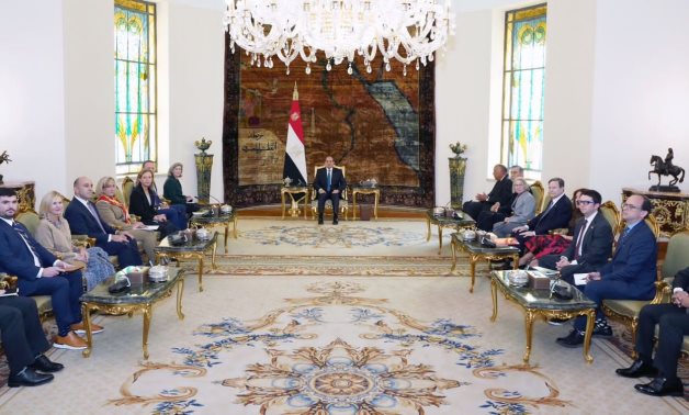 الرئيس السيسى يطالب ببدء مسار جاد للتسوية العادلة للقضية الفلسطينية