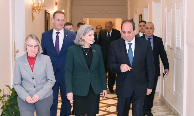 أستاذ علاقات دولية: لقاء الرئيس السيسى وفد الشيوخ الأمريكى يعكس أهمية مصر