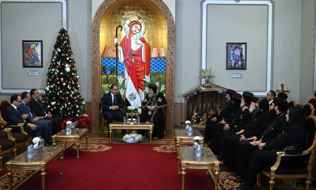 رئيس الوزراء يتوجه لمقر الكاتدرائية لتهنئة البابا تواضروس الثانى بعيد الميلاد المجيد