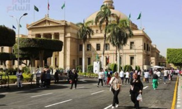 القانون يحدد شروط الموافقة على التفرغ العلمى للأساتذة بالجامعات المصرية