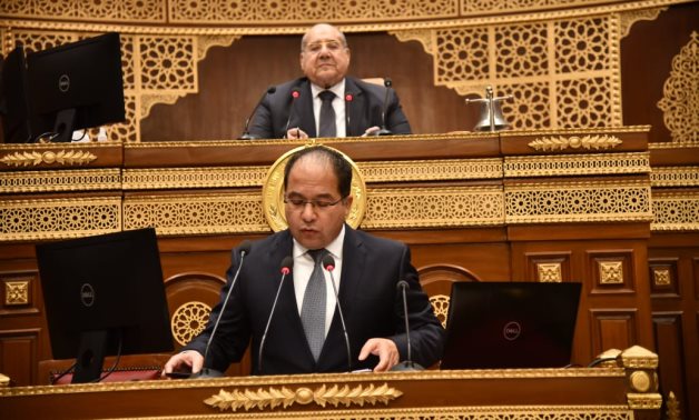 نواب بالشيوخ يطالبون بتشريع جديد للهجرة وشئون المصريين فى الخارج  