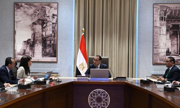 مجلس الوزراء يوافق على توقيع عقد لتنفيذ الممشى السياحي الرابط بين المتحف المصري الكبير ومنطقة الأهرامات  