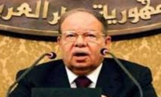 رئيس مجلس النواب ينعى الدكتور أحمد فتحى سرور