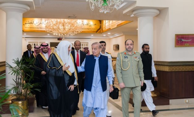 رئيس الوزراء الباكستاني يستقبل أمينَ عام رابطة العالم الإسلامي
