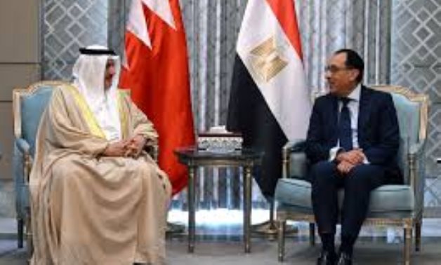 رئيس الوزراء: مصر تدعم جهود استضافة البحرين القمة العربية 33 فى مايو