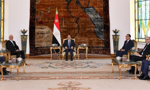 الرئيس السيسى يستقبل رئيس وزراء الأردن ويتلقى تحيات الملك عبد الله الثانى