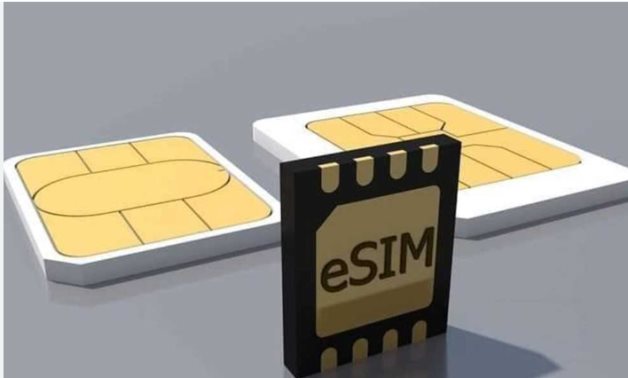 غرفة الاتصالات: شريحة  eSIM  غير قابلة للسرقة أو التلف وأكثر حماية للهاتف