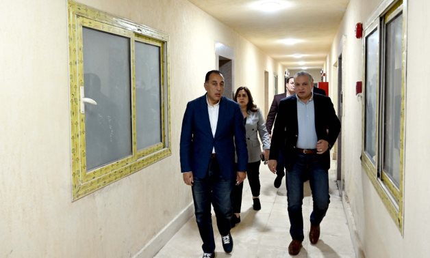 رئيس الوزراء يتفقد مركز أورام طنطا القديم