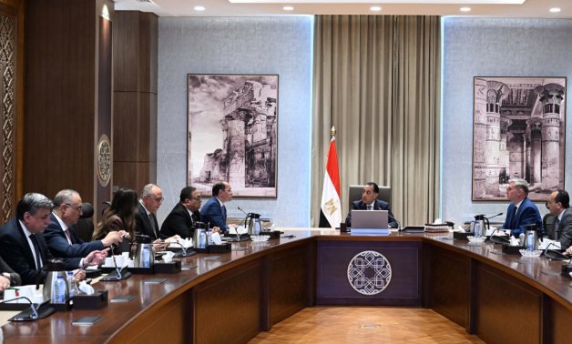 مجلس الوزراء: نستهدف تحويل 220 ألف سيارة للعمل بالغاز الطبيعي ضمن المرحلة الأولى للمبادرة